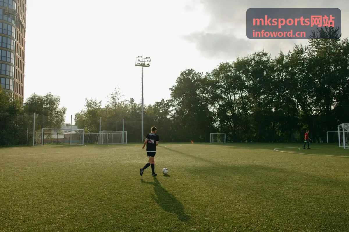mksports网站主赛道 A 区发车与计时塔现场